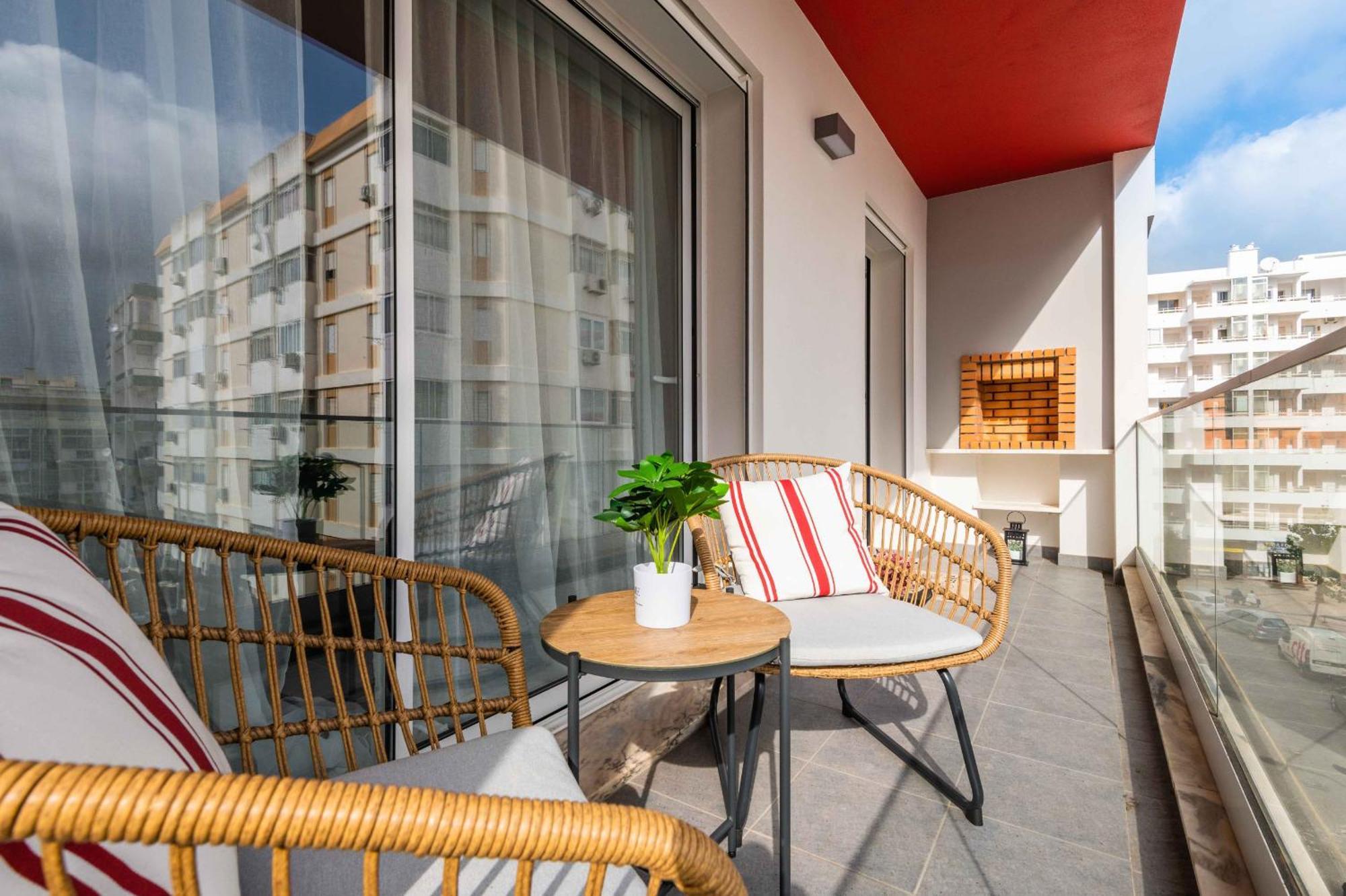 Caravelas 2-Bedroom Apartment With Pool - 50M From The Beach Armação de Pêra Kültér fotó