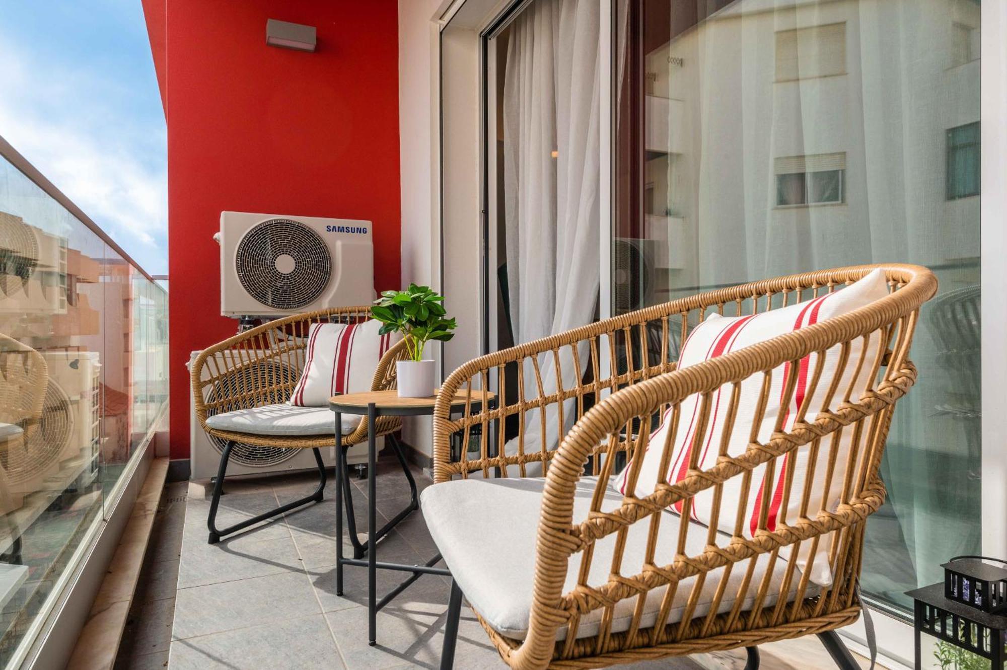 Caravelas 2-Bedroom Apartment With Pool - 50M From The Beach Armação de Pêra Kültér fotó
