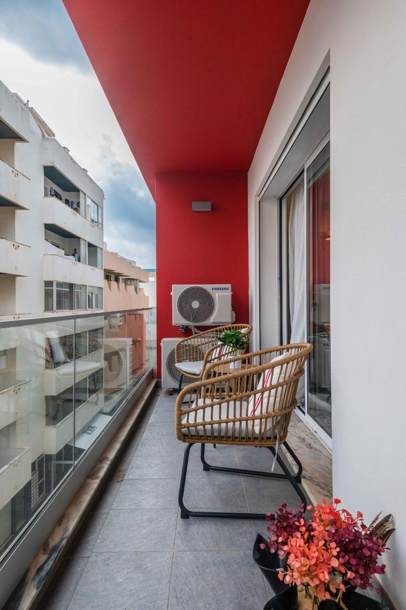 Caravelas 2-Bedroom Apartment With Pool - 50M From The Beach Armação de Pêra Kültér fotó